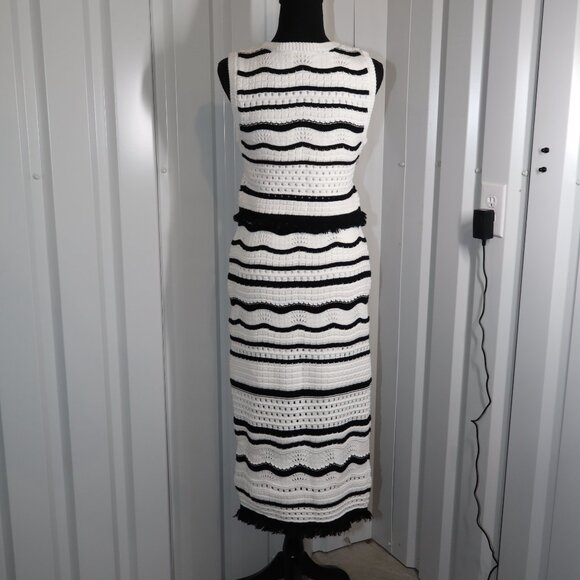 House of Harlow 1960 Two Piece Knit Top Skirt Set Black White Size Small** EUC - Picture 2 of 8